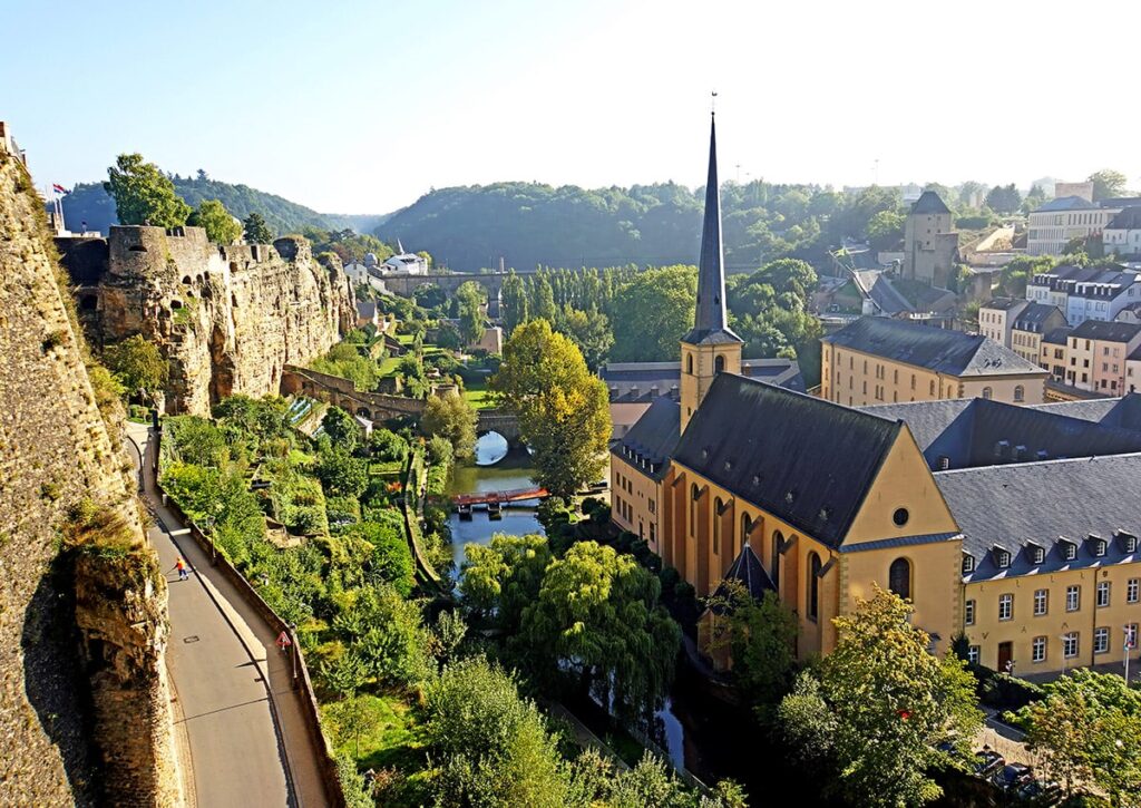 Luxembourg-1793062896_free